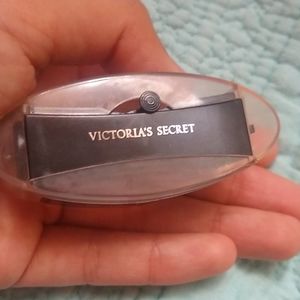 Make-up pencil sharpener